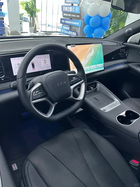 海狮06 DM-i 续航超 1600km，全系云辇 - C + 天神之眼，如何选购